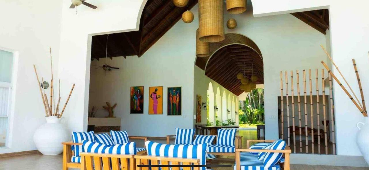 לה סייבה Villa De Ali In Palma Real מראה חיצוני תמונה